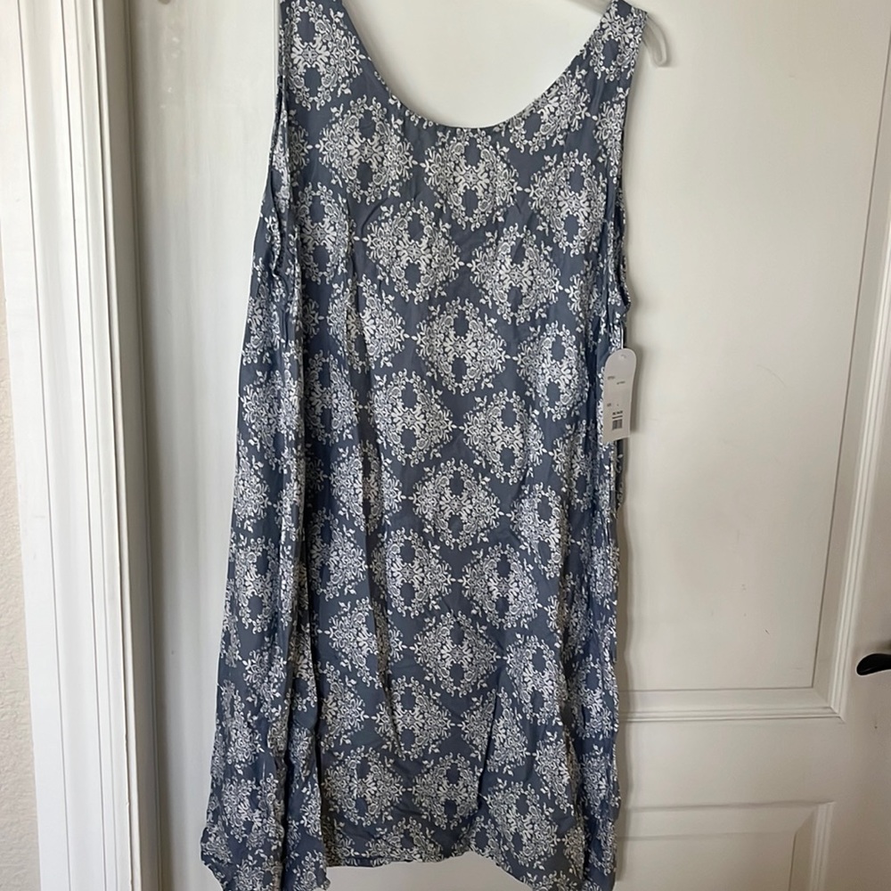NWT Island Beach gray and white tank dress/beach, cover-up, size large